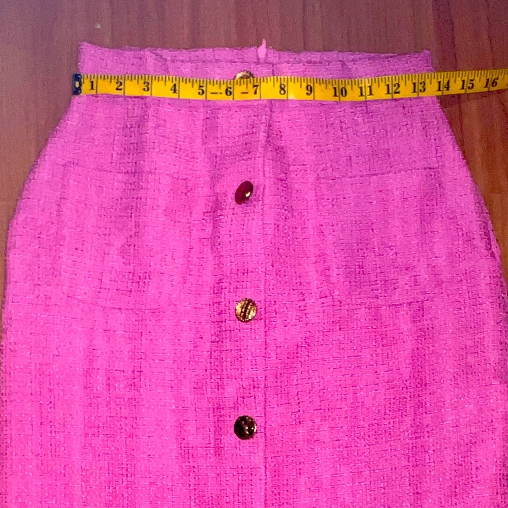 Pink skirt - knee length